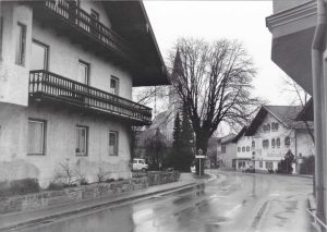 GM130-08-Strauss-v-Winh-1995-k