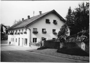 GO024-12-Haas-Haus-k